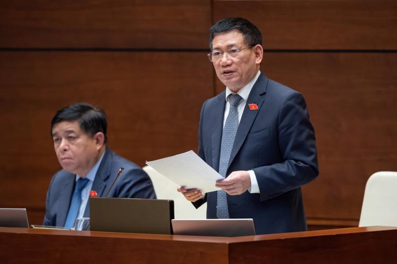 The Minister of Finance explained about the budget balance of 1 million billion VND and the budget revenue exceeding the estimate by 400 trillion VND